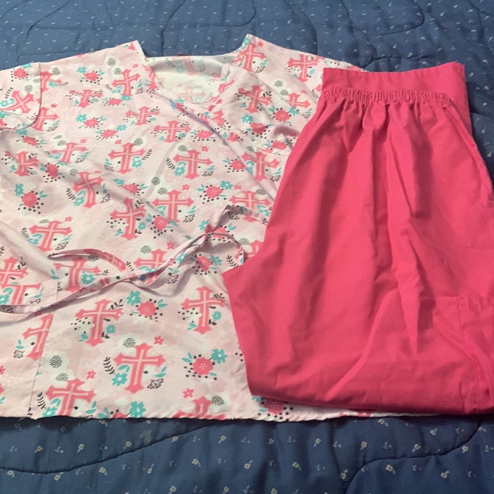 Scrub nursing uniforms